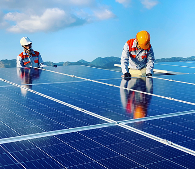 Giải pháp điện mặt trời lưu trữ 51,2kWp cho chung cư mini 